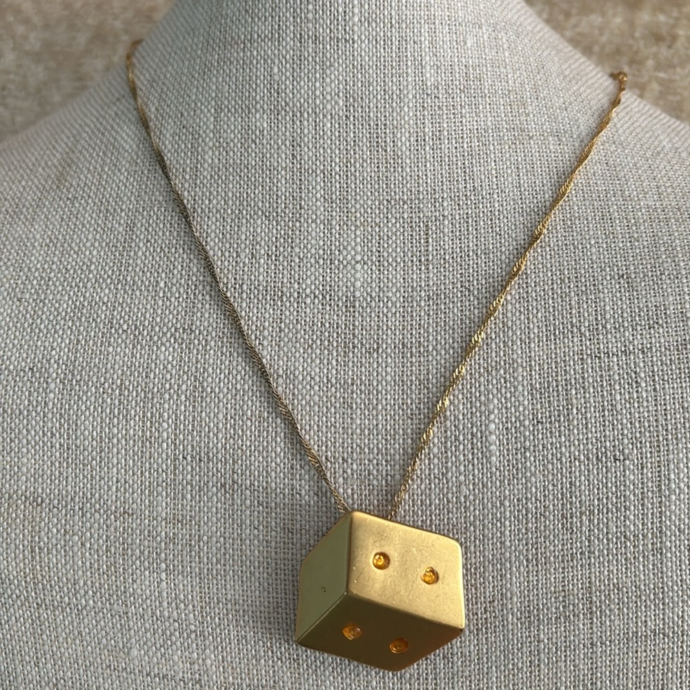 Vintage Cube Dice Game Piece Gold Pin/Brooch - Picture 8 of 10